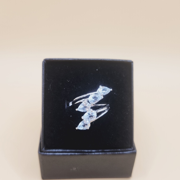 Ladies Ring - Picture 3 of 3